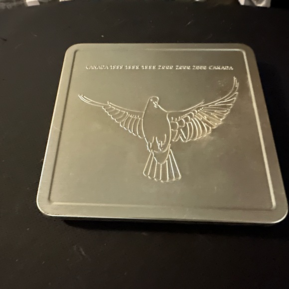 Canada Post Millenium Keepsake - Picture 2 of 3